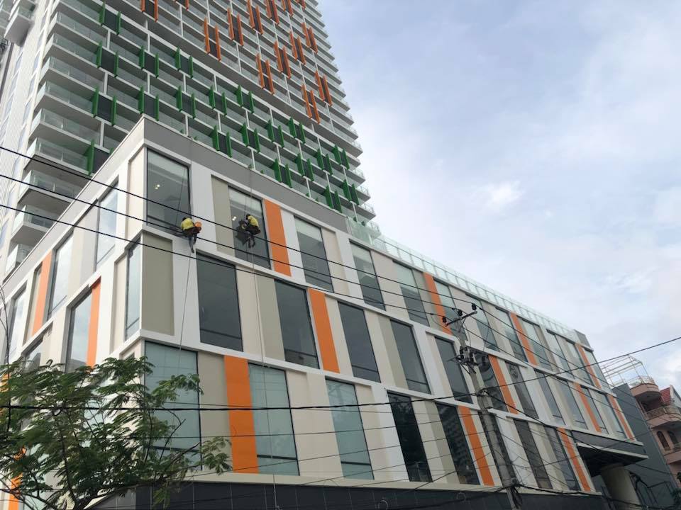 ve-sinh-kinh-nha-trang