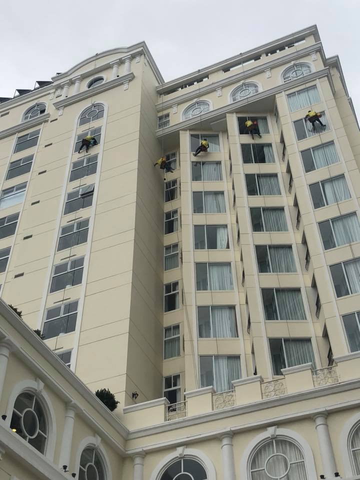 Ve-sinh-kinh-nha-trang